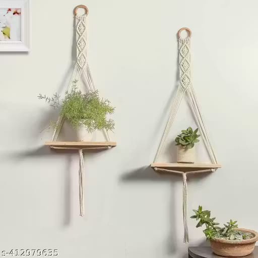 Wall hanging shelf